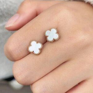 ✅Van Cleef & Arpels 18K gold white mother-of-pearl earrings